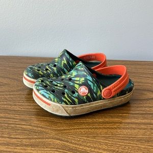 Little kids crocs size 8-9